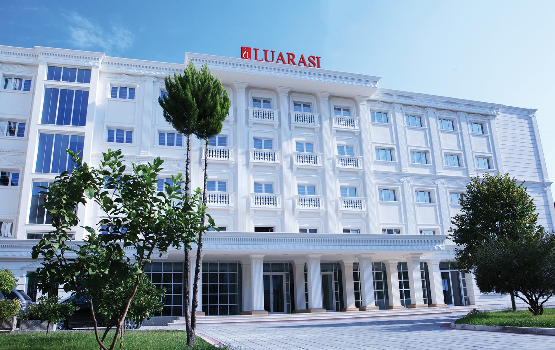 Universiteti Luarasi